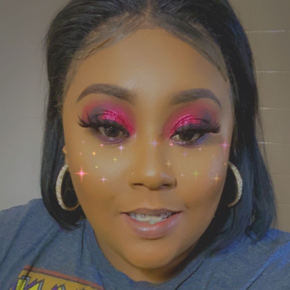 Meet your Posher, Ashley - Picture 1 of 1